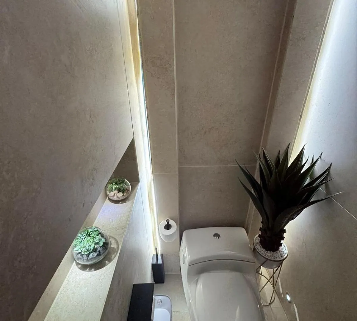 Luxury Apartment Jacuzzi Air Conditioning Fireplace And King Bed 메딜린